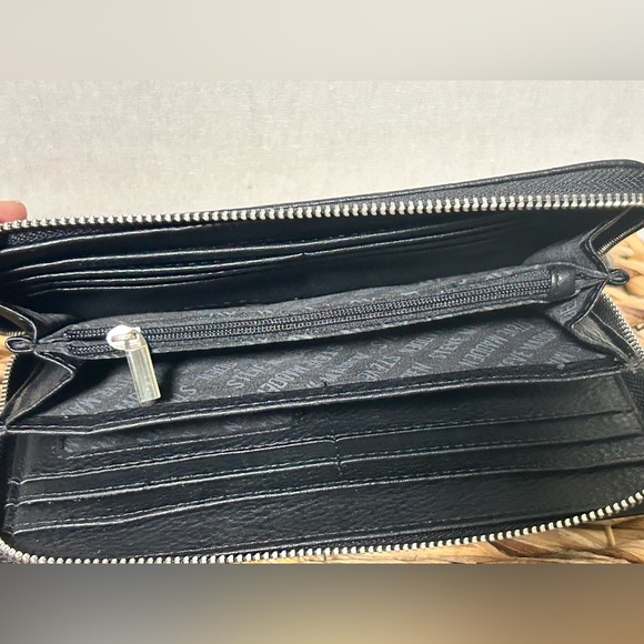 Steve Madden Zip Around Wallet Wrislet Black - Picture 5 of 12
